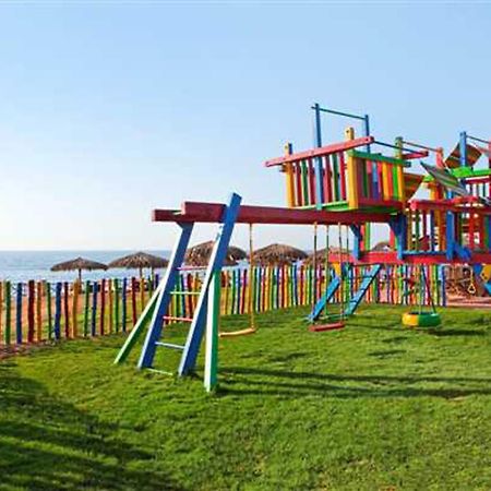 Safir Sharm Waterfalls Resort Facilități foto Playground in Varvarovski Beach